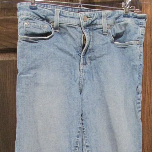 Size 10 NYDJ Skinny Jean - Picture 1 of 4